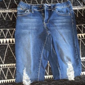 🩵Ripped skinnies🩵